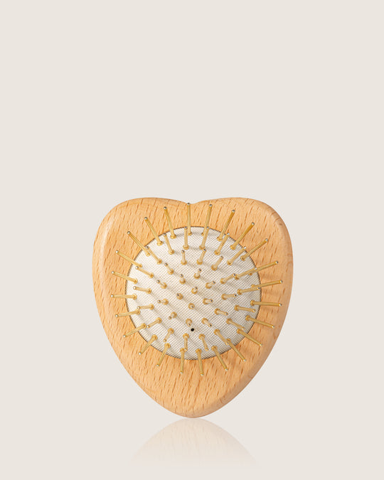 ヘアブラシ・コーム  FOX SKINCARE Love Heart Wooden Gua Sha Hair & Scalp Brush: Love Heart Wooden Edition – Snow Fox